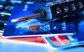 В Томской области при расчете банковской картой потратили 130 млрд рублей