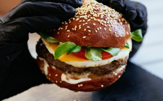 В Томске откроется ресторан Black Star Burger