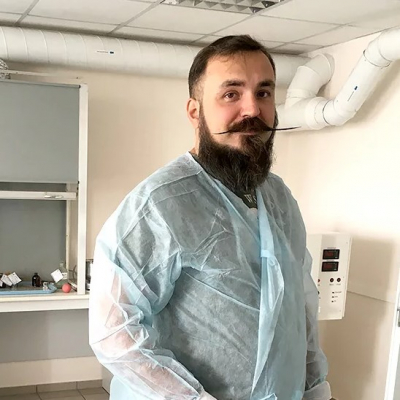 ХОРОШИХ Артем Леонидович