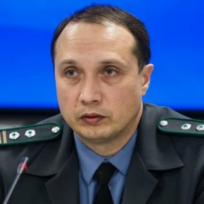 АЗАРЕНКО Владислав Викторович